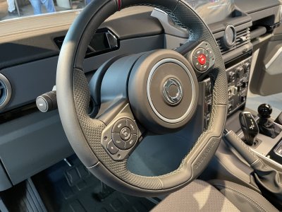 steering wheel IMG_3794-scaled.jpg