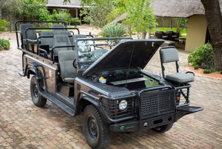 Makanyi-Electric-Safari-Vehicle.jpg