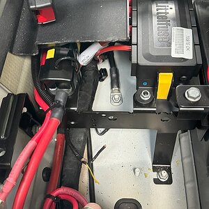 battery area wires.jpg