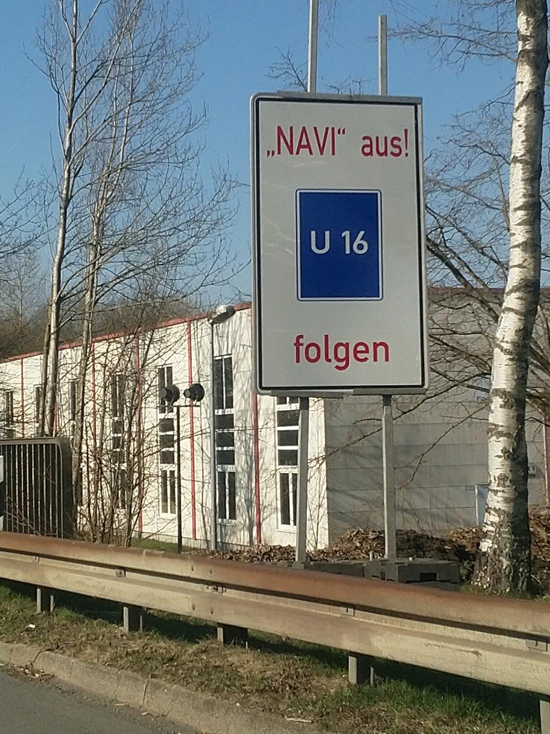 28504286-neues-schild-auf-der-a45-sperrung-in-luedenscheid-1Yety2D8hDBG.jpg