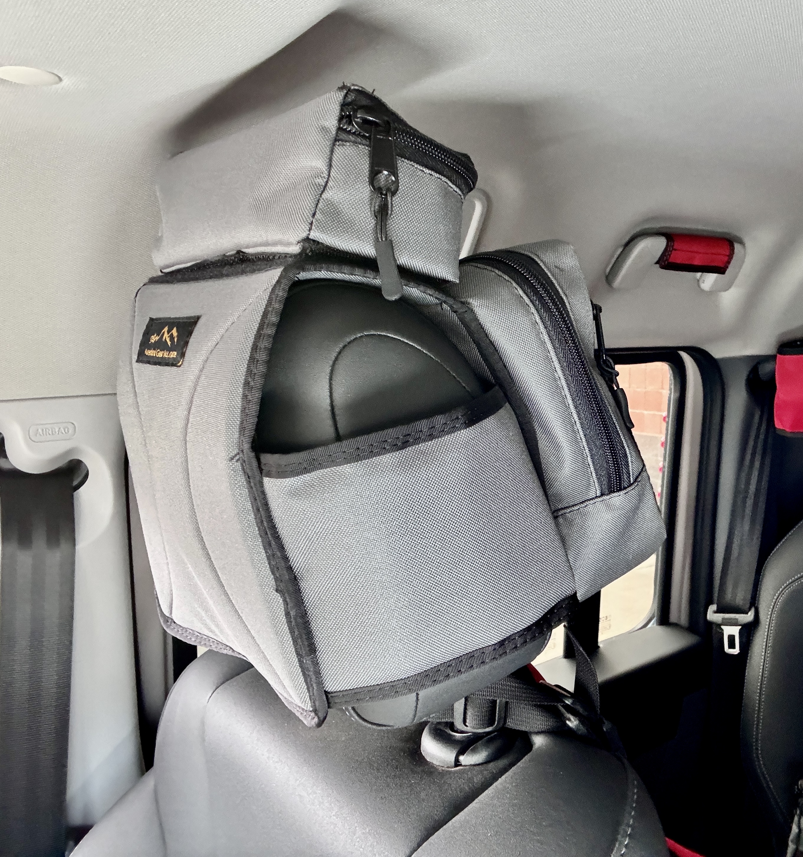 Headrest Storage Boss39.jpg