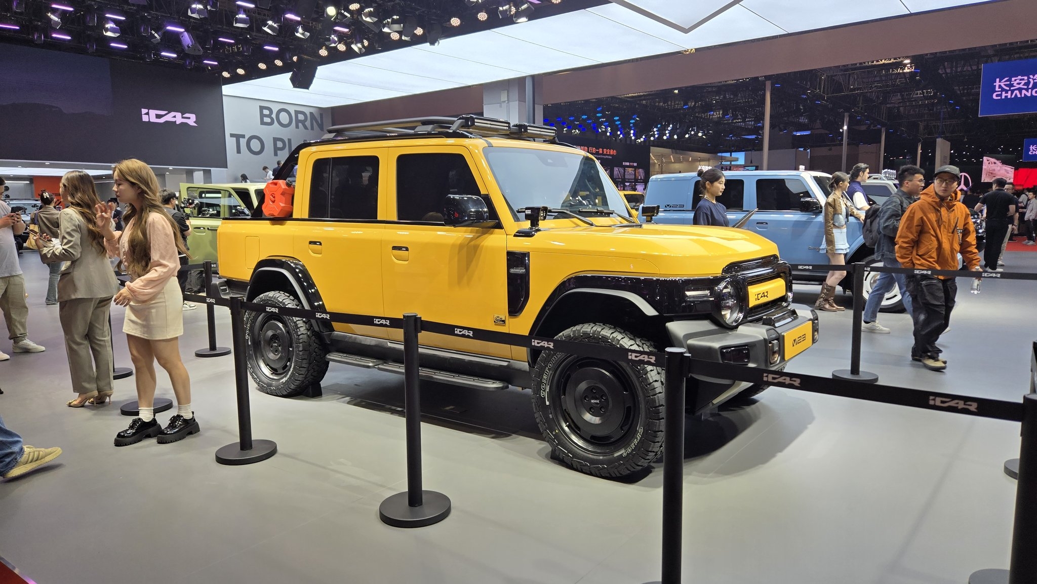 ICar V23 Pickup.jpg