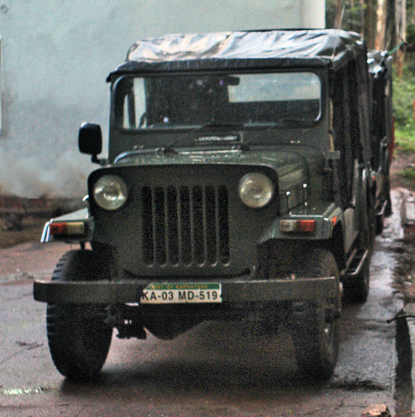 Mahindra_CJ3.jpg
