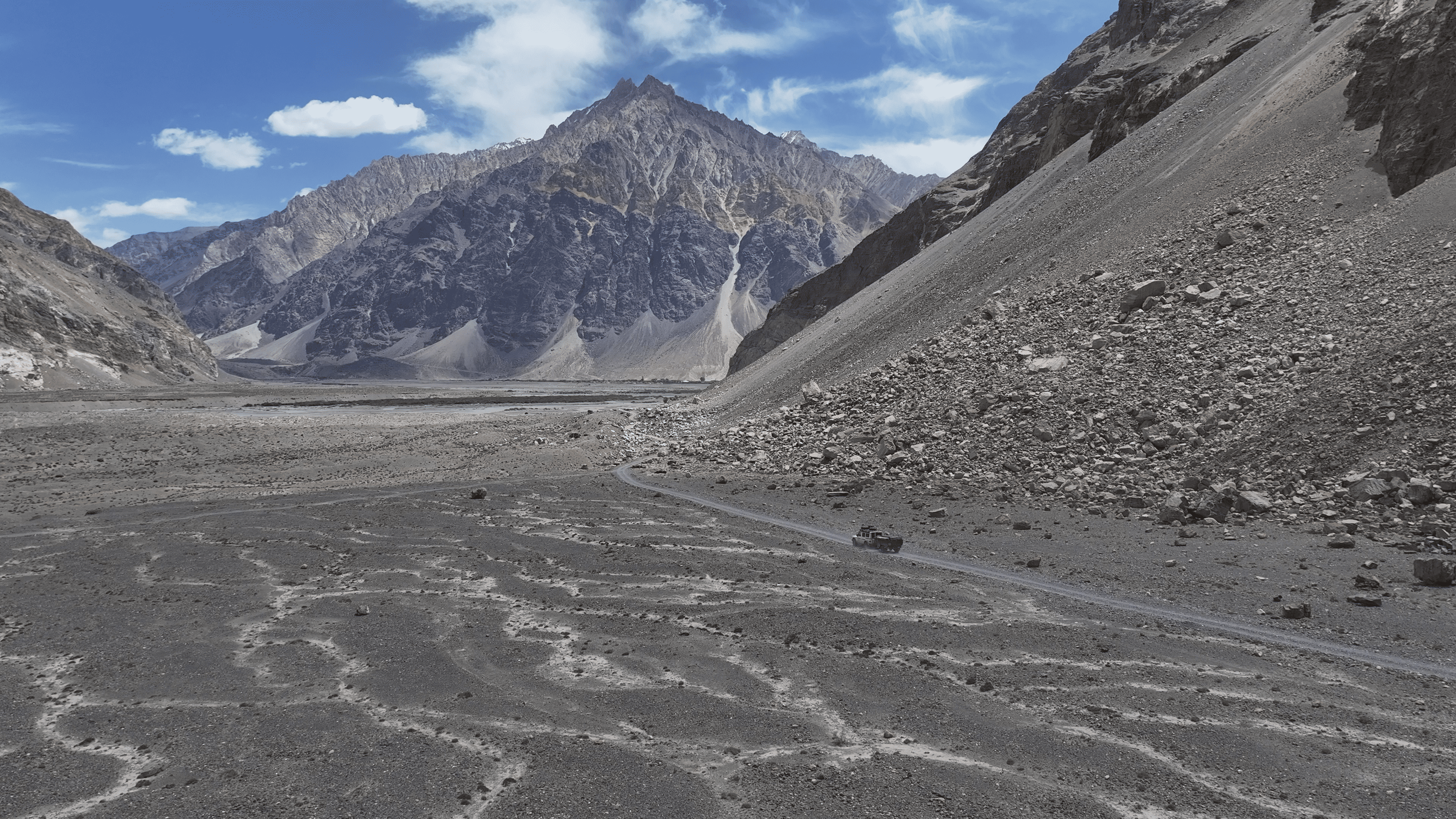 Project-Wild-Earth-Overland-Journey-Family-Matt-Prior-Leah-Prior-Family-Vanlife-National-Parks...png
