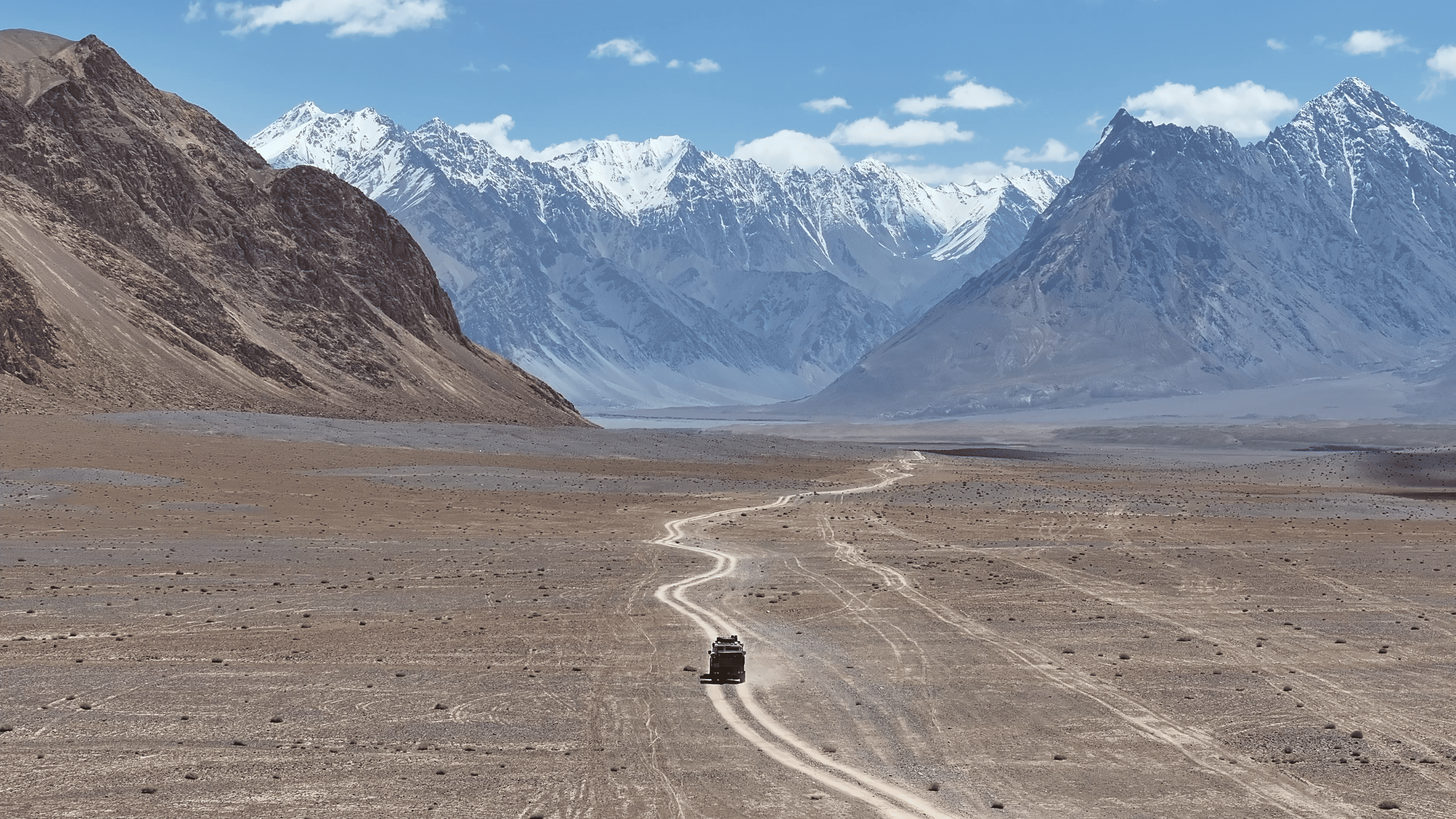 Project-Wild-Earth-Overland-Journey-Family-Matt-Prior-Leah-Prior-Family-Vanlife-National-Parks...png