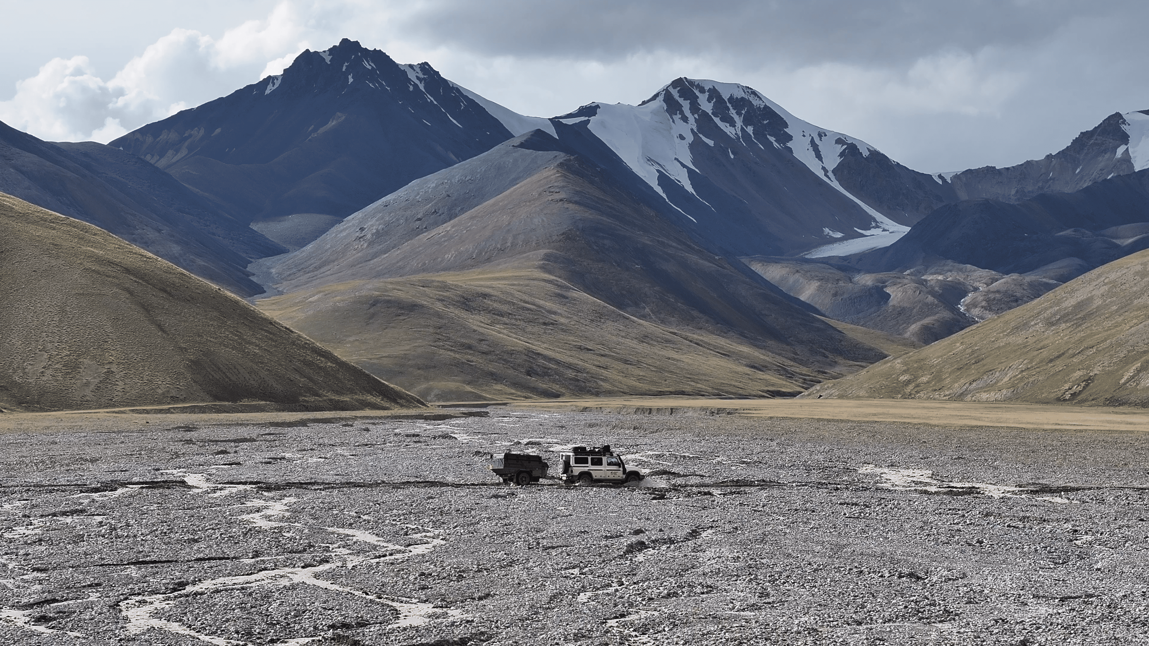 Project-Wild-Earth-Overland-Journey-Family-Matt-Prior-Leah-Prior-Family-Vanlife-National-Parks...png