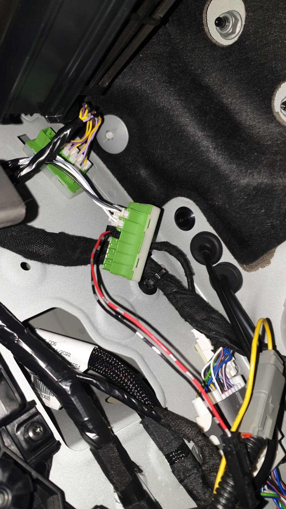 white green plug and connector.jpg