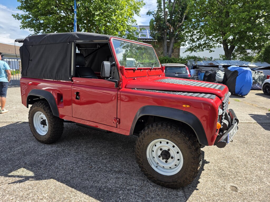 49799114ev.jpg